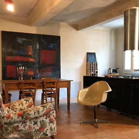 Casa Luminosa Con Giardino In Centro Storico Lägenhet Reggio Emilia Exteriör bild