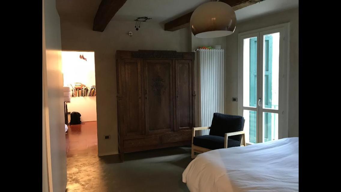 Casa Luminosa Con Giardino In Centro Storico Lägenhet Reggio Emilia Exteriör bild